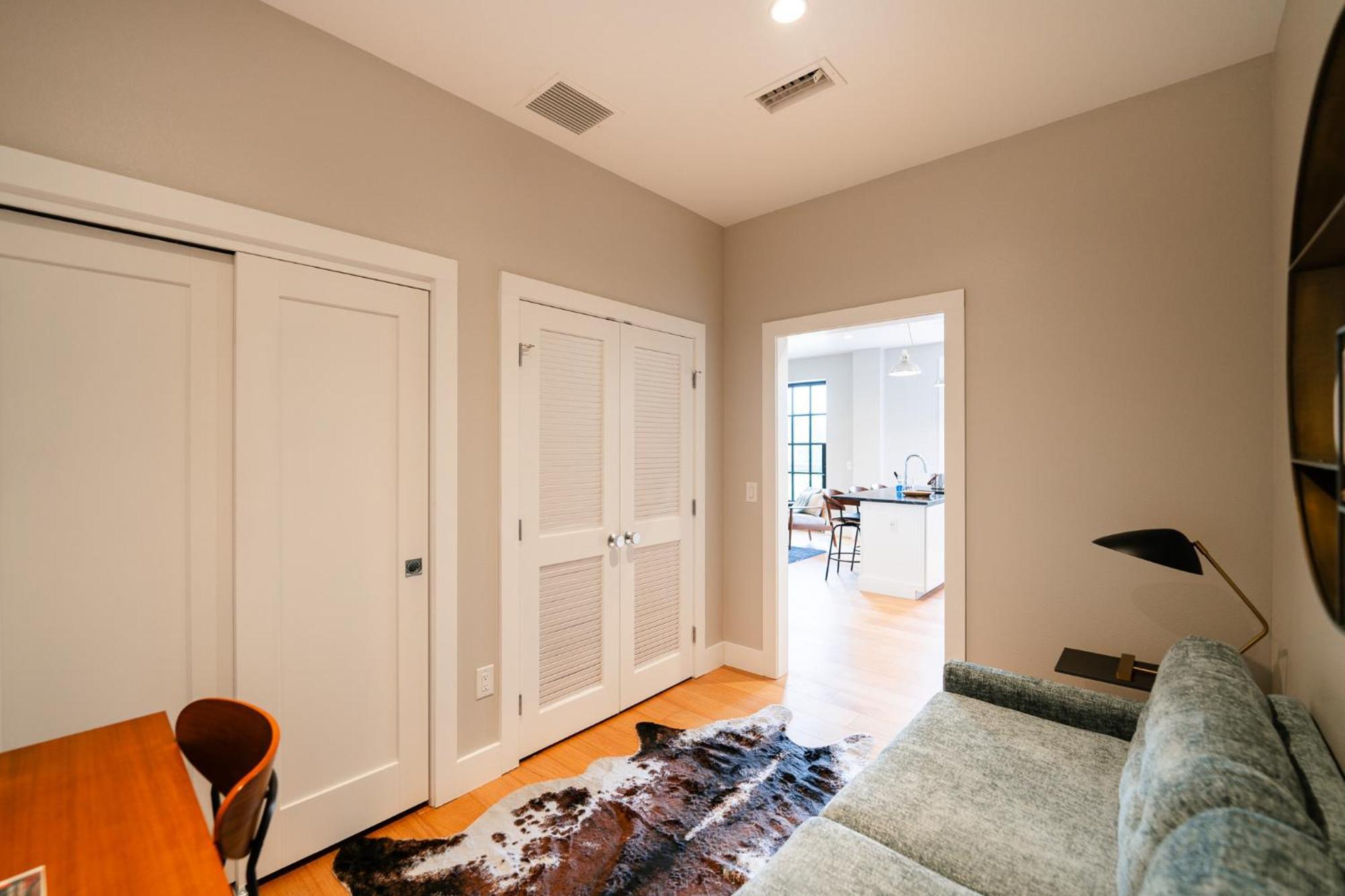 Western 1924 Luxury Lofts Martindale Esterno foto